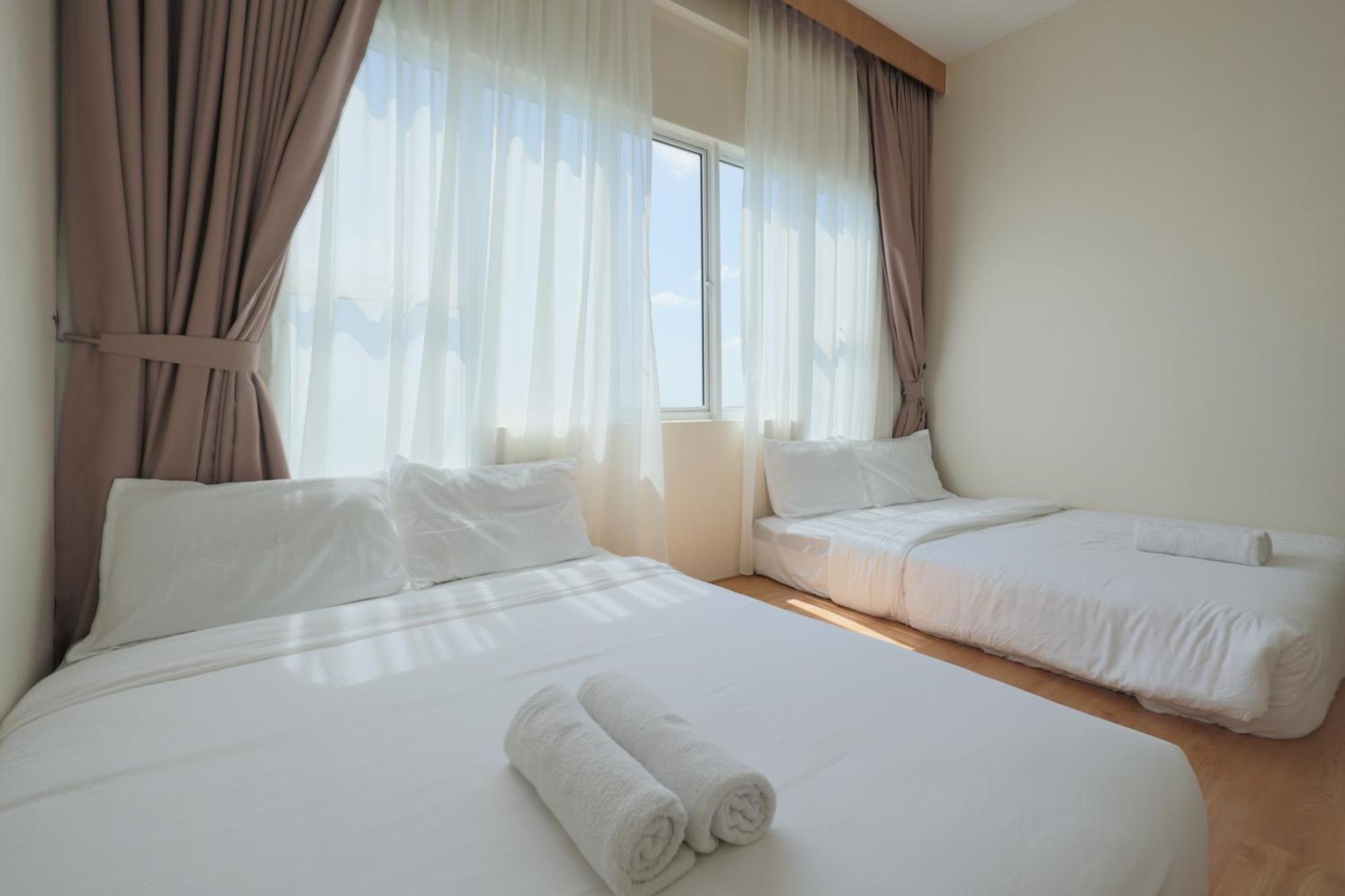 Bites The Dust Seaview Amber Cove 3318 Apartment Malacca